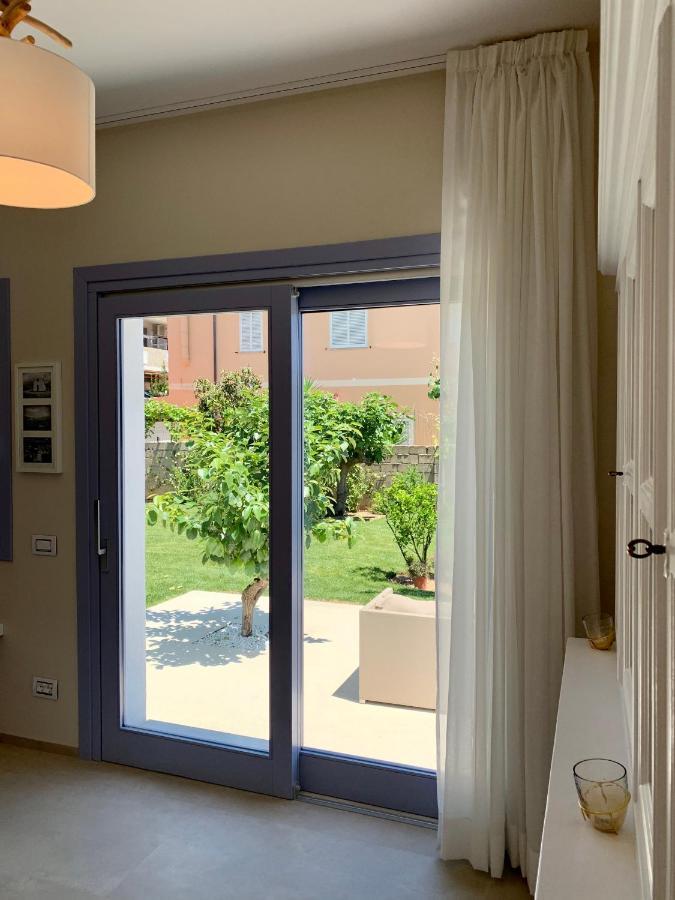 Enjoy Your Stay - Guest House - Olbia Bagian luar foto