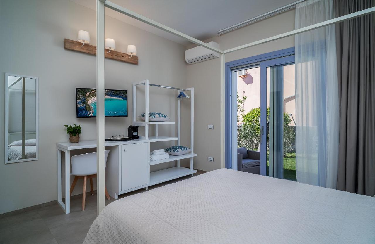 Enjoy Your Stay - Guest House - Olbia Bagian luar foto