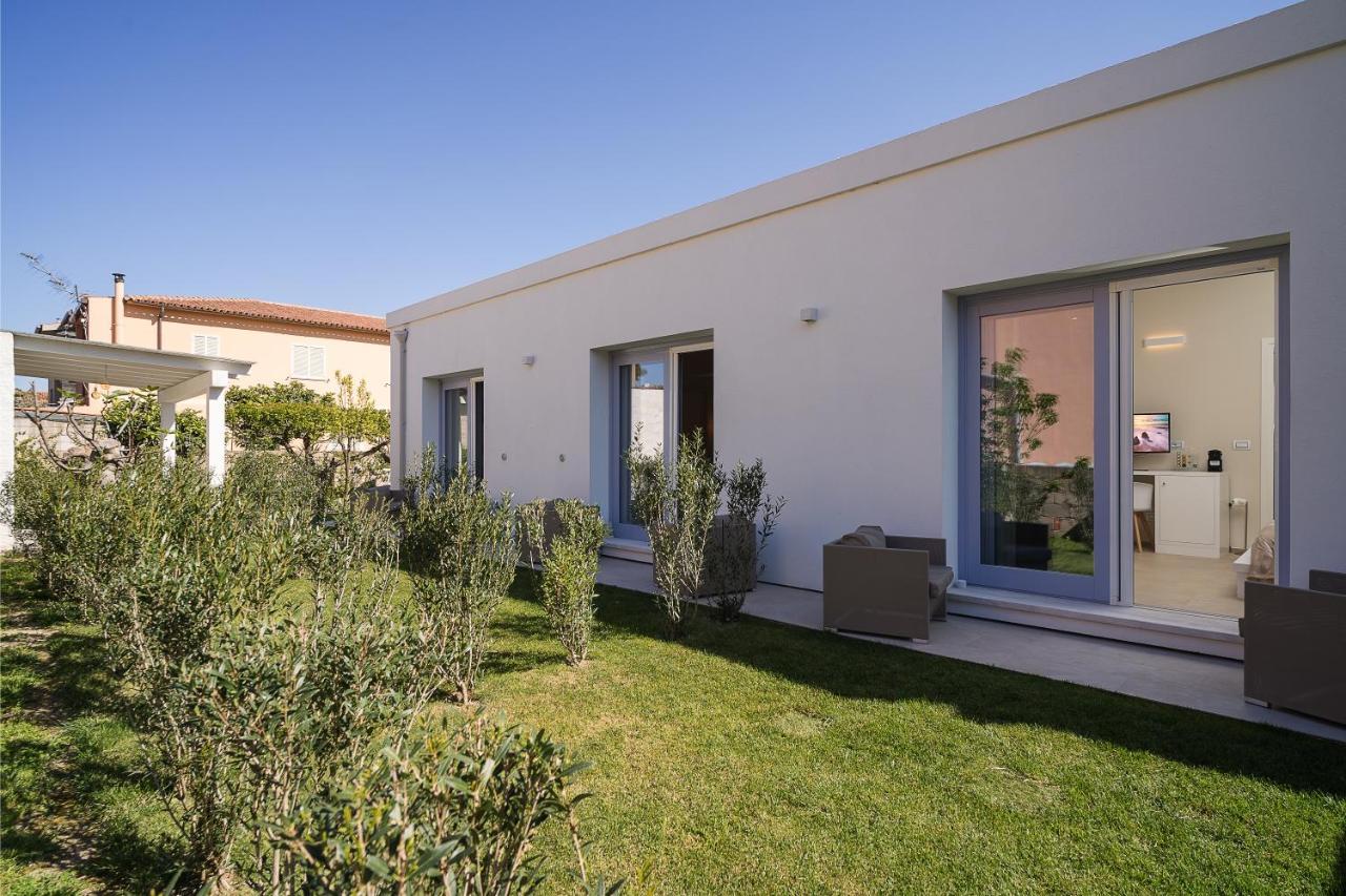 Enjoy Your Stay - Guest House - Olbia Bagian luar foto